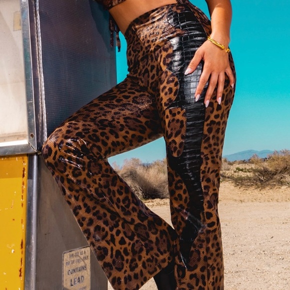 Leather leopard bootcut pants - Picture 3 of 3